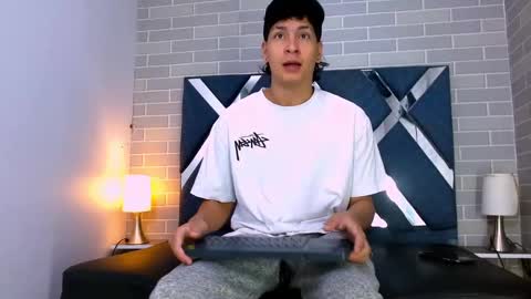 Snapshot of twink_bunny chatting on September 27, 2025, 11:59 am samu online show from September 27, 2025, 11:59 am