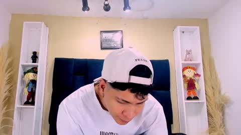 Snapshot of twink_bunny chatting on October 6, 2025, 11:51 am samu online show from October 6, 2025, 11:51 am