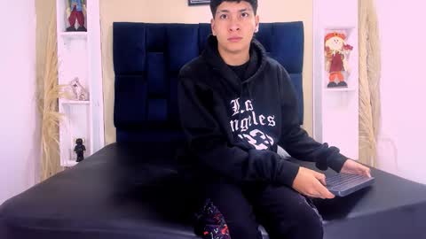 Snapshot of twink_bunny chatting on October 10, 2025, 11:53 am samu online show from October 10, 2025, 11:53 am