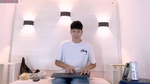 Snapshot of twink_bunny chatting on October 12, 2025, 1:10 pm samu online show from October 12, 2025, 1:10 pm