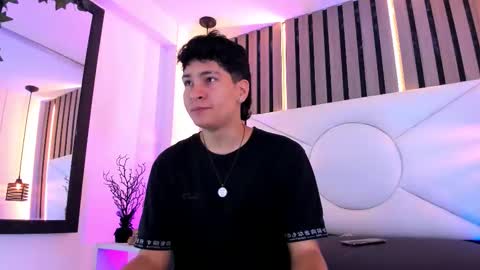 Snapshot of twink_bunny chatting on November 4, 2025, 7:02 pm samu online show from November 4, 2025, 7:02 pm