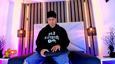 Snapshot of twink_bunny chatting on November 14, 2025, 1:10 pm samu online show from November 14, 2025, 1:10 pm