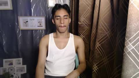 Snapshot of twink_hairyass69 chatting on March 3, 2025, 5:29 pm Aladin online show from March 3, 2025, 5:29 pm