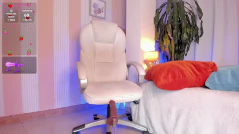 Snapshot of twink_lion chatting on January 14, 2025, 12:45 pm Lion online show from January 14, 2025, 12:45 pm