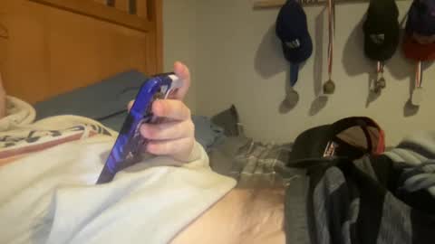 Snapshot of twinkmikexxx12 chatting on February 5, 2025, 10:44 pm mike online show from February 5, 2025, 10:44 pm