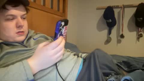 Snapshot of twinkmikexxx12 chatting on February 26, 2025, 12:16 am mike online show from February 26, 2025, 12:16 am