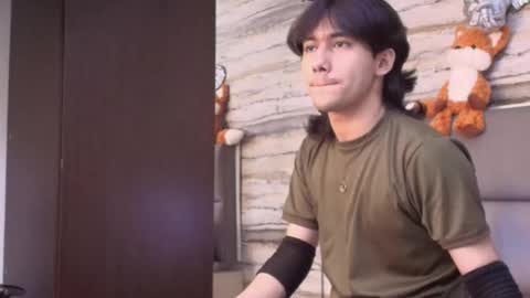 twinslovers_ online show from May 26, 2026, 3:57 am
