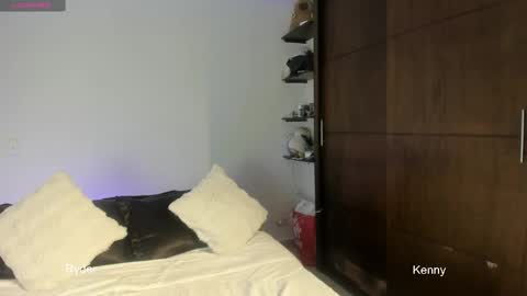 Snapshot of twintease chatting on February 25, 2025, 4:10 pm twintease online show from February 25, 2025, 4:10 pm