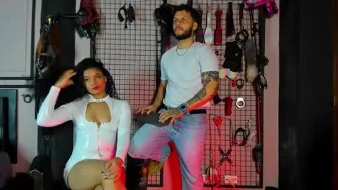 Clio  Tadeo online show from December 18, 2025, 9:10 pm