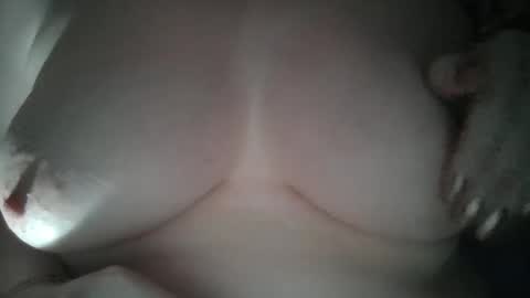 twixie33 online show from January 29, 2025, 2:09 am