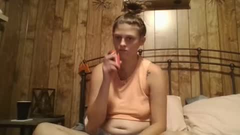 twizzler_twizzle online show from September 25, 2025, 2:26 am