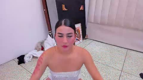 Sara LoenardNataly and Emilio online show from July 10, 2026, 3:55 am