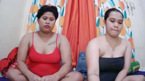 Snapshot of twowetcuties chatting on February 11, 2025, 6:08 am Lyn and lea online show from February 11, 2025, 6:08 am