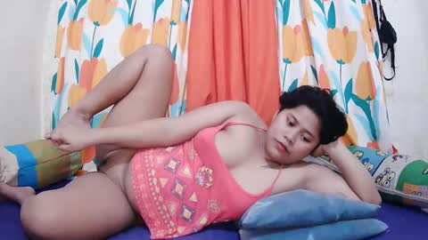 Snapshot of twowetcuties chatting on February 27, 2025, 3:36 am Lyn and lea online show from February 27, 2025, 3:36 am