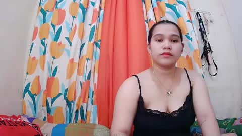 Snapshot of twowetcuties chatting on March 2, 2025, 12:09 am Lyn and lea online show from March 2, 2025, 12:09 am