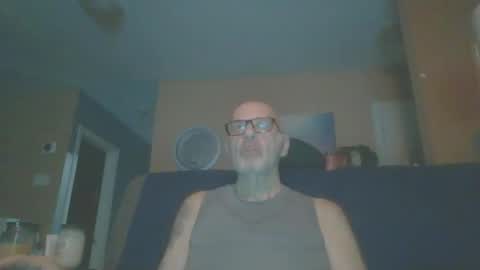 Snapshot of twstone chatting on December 8, 2024, 3:43 am twstone online show from December 8, 2024, 3:43 am