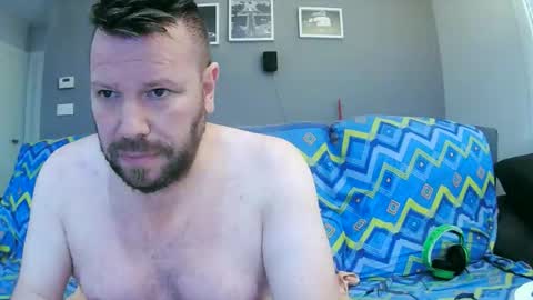 Txan  Chan online show from September 21, 2025, 8:16 am