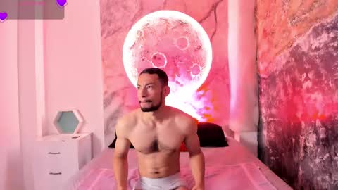 Snapshot of tyagoroberts chatting on September 21, 2025, 12:51 pm Tyago online show from September 21, 2025, 12:51 pm