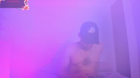 Snapshot of tyagoroberts chatting on October 18, 2025, 12:39 pm Tyago online show from October 18, 2025, 12:39 pm