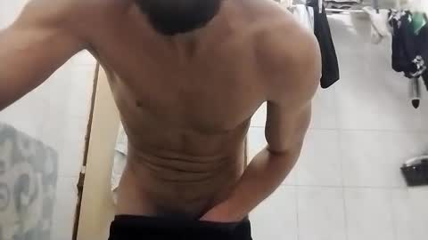 tyborr online show from November 9, 2025, 11:14 pm