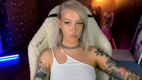 Miley online show from April 24, 2026, 1:46 pm