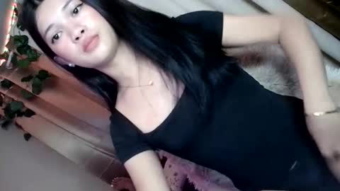 tyladine online show from November 8, 2025, 12:05 pm