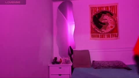 tyler_axel online show from March 18, 2026, 2:04 am