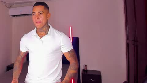 tyler_bell_ online show from March 27, 2026, 3:23 am