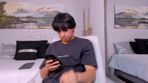 Snapshot of tyler_durtenn chatting on September 20, 2025, 3:07 am Tyler online show from September 20, 2025, 3:07 am