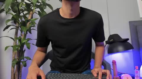 Tyler Fox online show from July 16, 2026, 2:06 am