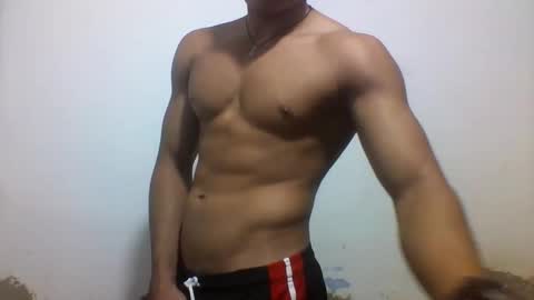 Snapshot of tyler_gold823 chatting on February 17, 2025, 1:10 pm Tyler online show from February 17, 2025, 1:10 pm