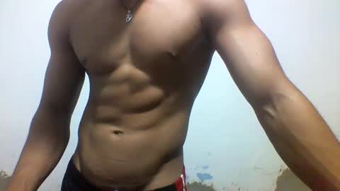 Snapshot of tyler_gold823 chatting on February 25, 2025, 1:28 pm Tyler online show from February 25, 2025, 1:28 pm