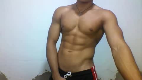 Snapshot of tyler_gold823 chatting on March 10, 2025, 2:05 pm Tyler online show from March 10, 2025, 2:05 pm