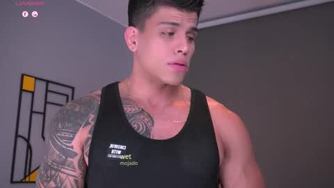 Snapshot of tyler_muscle chatting on December 18, 2025, 12:49 am David online show from December 18, 2025, 12:49 am