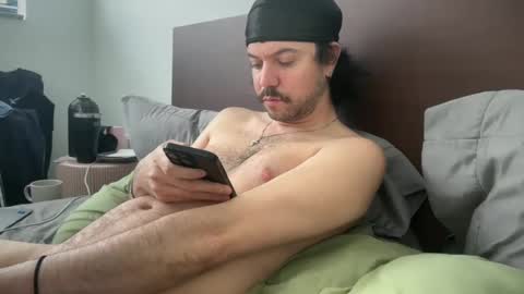 Tyleruzi online show from February 26, 2025, 5:07 pm