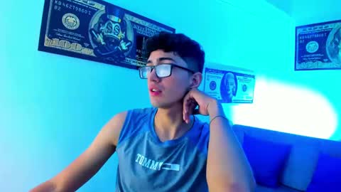 Snapshot of tylerwhiite_ chatting on January 5, 2025, 3:00 am online show from January 5, 2025, 3:00 am