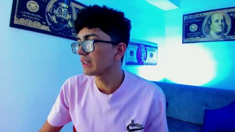 Snapshot of tylerwhiite_ chatting on January 9, 2025, 5:55 am online show from January 9, 2025, 5:55 am