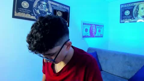 Snapshot of tylerwhiite_ chatting on January 15, 2025, 3:00 am online show from January 15, 2025, 3:00 am
