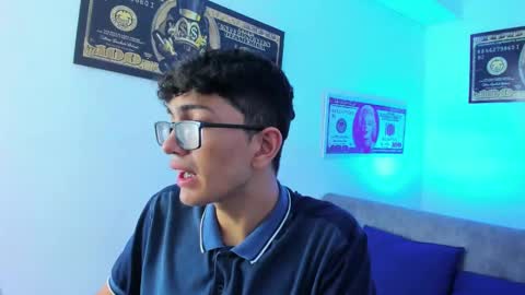 Snapshot of tylerwhiite_ chatting on January 28, 2025, 2:53 am online show from January 28, 2025, 2:53 am