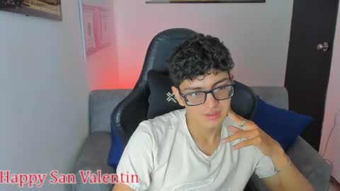 Snapshot of tylerwhiite_ chatting on February 14, 2025, 3:11 am online show from February 14, 2025, 3:11 am