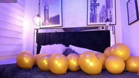       online show from November 7, 2025, 4:12 am