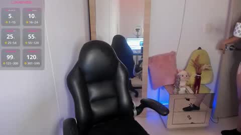 Snapshot of tylor_love chatting on November 1, 2025, 9:39 pm tylor_love online show from November 1, 2025, 9:39 pm