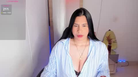 tylor_love online show from December 19, 2025, 9:33 pm