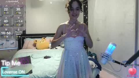 Snapshot of tyra_lynn chatting on January 28, 2025, 3:25 pm Tyra online show from January 28, 2025, 3:25 pm