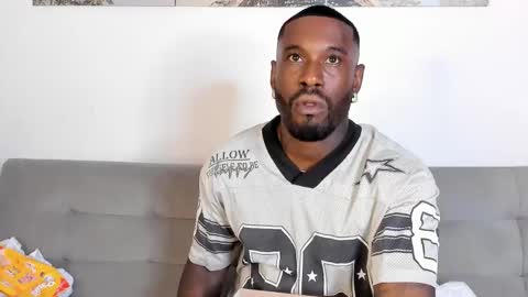 Snapshot of tyron_rulers chatting on November 3, 2025, 2:02 am Dvid Rullers online show from November 3, 2025, 2:02 am