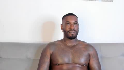 Snapshot of tyron_rulers chatting on November 3, 2025, 11:04 pm Dvid Rullers online show from November 3, 2025, 11:04 pm