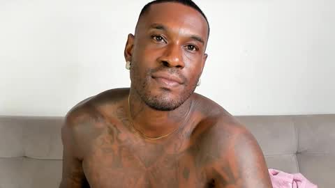 Snapshot of tyron_rulers chatting on November 11, 2025, 1:11 pm Dvid Rullers online show from November 11, 2025, 1:11 pm