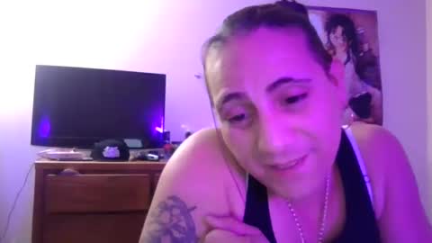 Snapshot of uandme_baby chatting on December 23, 2024, 12:41 pm Azelia B online show from December 23, 2024, 12:41 pm