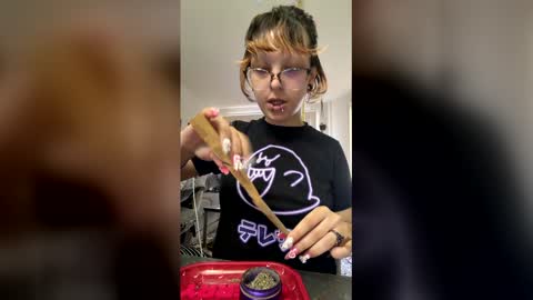 ubeflavoredcherry online show from March 14, 2026, 4:34 pm