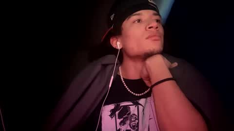 Snapshot of uhdummy chatting on January 22, 2025, 6:31 pm snap mixedaddyx ig drexdummy online show from January 22, 2025, 6:31 pm